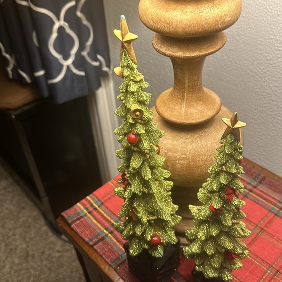 2 Trees-Xmas - Picture 2 of 15